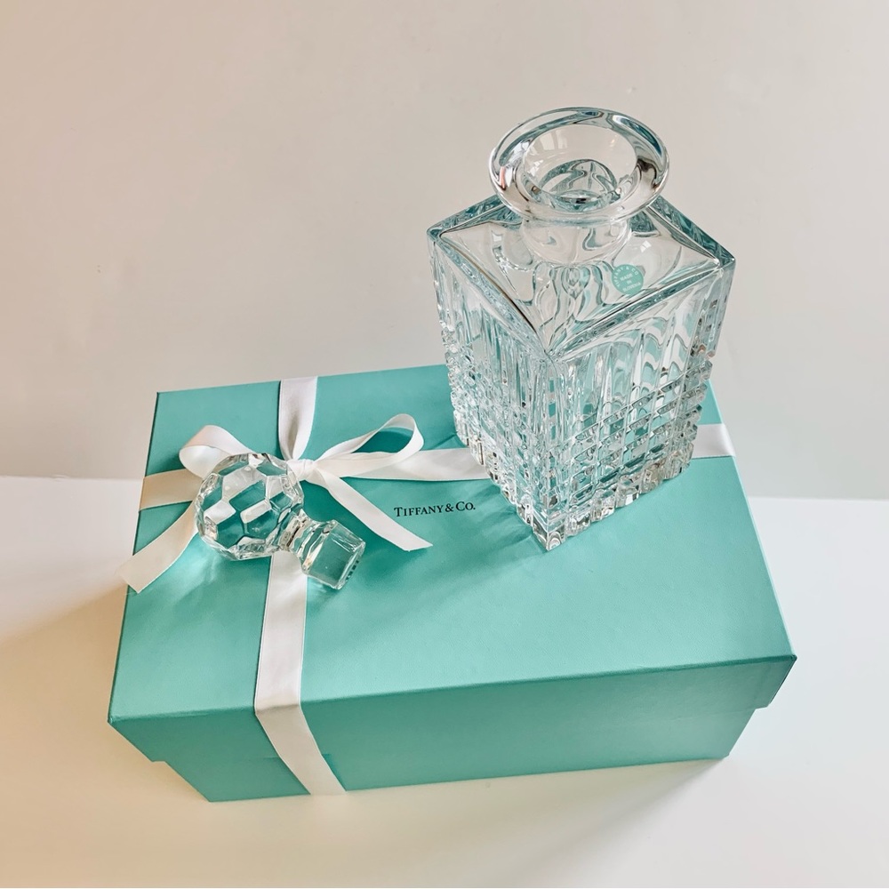 🆕 Tiffany & Co. crystal liquor decanter 'Plaid' 26 oz.